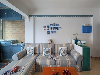 地中海客厅沙发背景墙实景图